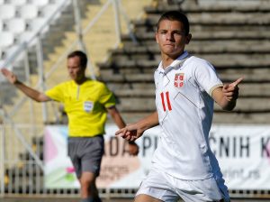 HOTSPORT INTERVJU – JOVELJIĆ: Od skupljača lopti i šest meseci pauze, do prvog tima i druženja sa Ćavijem (VIDEO)