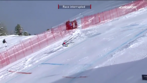 UŽASAN PAD: Francuski skijaš je samo pukom srećom izbegao veću tragediju