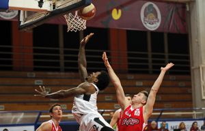 FOTO UBOD: Da je on večeras bio na terenu umesto na tribinama, Partizan bi možda bolje prošao