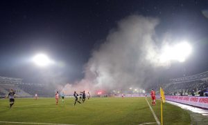 SVETSKI MEDIJI U ŠOKU: Od Rusije do Australije priča se o krvoproliću i ‘najhaotičnijem derbiju’ na planeti! (FOTO)