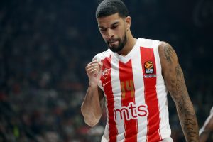 ‘POPIJENI NA EKS’: Zakucavanja Lesora i Feldina za perfektno veče (VIDEO)