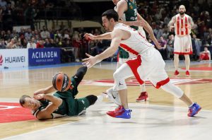 POSLE TEŠKOG PORAZA: Navijači Zvezde se masovno oglašavaju, crveno-beli u porazu ‘dobili novog igrača’ (REAKCIJE)