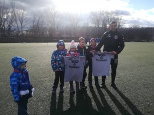 SPECIJALNI GOSTI: Mališani posetili trening Radničkog (FOTO)