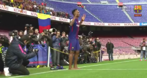 EJ, MALI BOSONOGI: Kolumbijac se na spektakularan način ušetao na Kamp Nou (VIDEO)