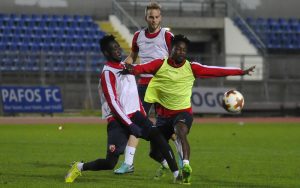 POSLASTICA PRED POVRATAK KUĆI: Fudbaleri Zvezde međusobno odmerili snage, Pešić pokazao da je u odličnoj formi (VIDEO)