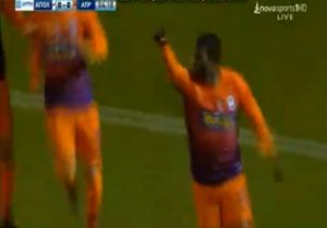 NIGERIJAC STRELAC UZ POMOĆ GOLMANA: Novi gol Daude u Grčkoj i reakcija hrvatskog golmana kakva se ne viđa često (VIDEO)