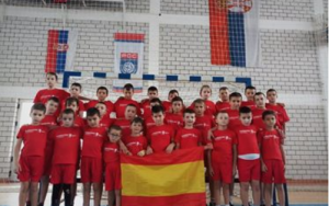 GEST ZA SVAKO POŠTOVANJE: Španski fudbalski klub obradovao srpsku decu sa Kosmeta!