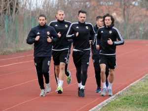 RADNO I NA BRDU: Čuka krenula, Lalatu se javilo 25 igrača