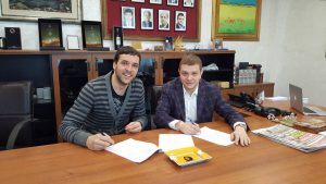 LJUBAV PREMA KLUBU: Stojković je rečima posle potpisivanja ugovora još više razgalio navijače!