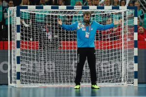 POTEZ VREDAN DIVLJENJA: Vujović nagradu prepustio Červaru, trener zbog pokrenutog biznisa napustio Zagreb!