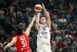 LASKAVO PRIZNANJE: Januar u znaku Novice Veličkovića! (VIDEO)