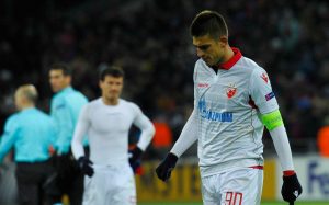 SKRENUO PAŽNJU EVROPSKIH KLUBOVA: Pored interesovanja sa ‘ostrva’, Savića pikirao i Zvezdin ‘dželat’