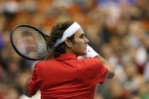 MASTERS U MADRIDU: Federer se ozbiljno namučio i jedva izbacio Monfisa