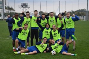 ZABAVA NA PRIPREMAMA: Zanimljiv trening Ilije Stolice i fudbalski bejzbol (VIDEO)