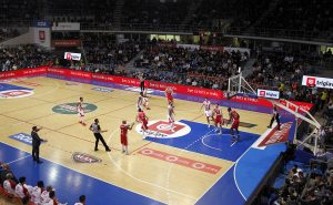 FOTO-UBOD SA POLUFINALA: Sjajan gest košarkaša Crvene zvezde prilikom zagrevanja na poluvremenu