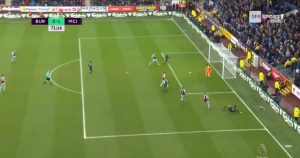 ŠTA TI BI, MAJSTORE: Da li se iko ovako obrukao sa par metara u Premijer ligi, kao Rahim Sterling (VIDEO)