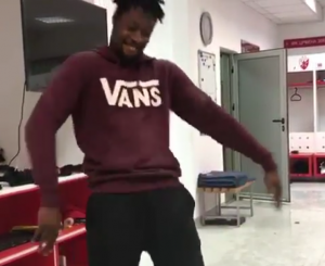 OPA, POGLEDAJTE BOAĆIJA: Napadač Zvezde je upravo poslao navijačima ohrabrujuću poruku! (VIDEO)