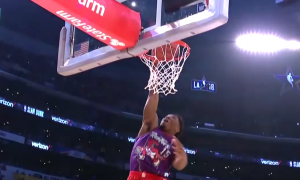 NBA ATRAKCIJE: Mičel ‘iskopirao’ Vinsa Kartera, rekord u trojkama! Uživajte u magiji ‘Ol stara’ (VIDEO)