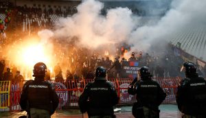 FOTOGALERIJA: Upečatljive scene sa ‘Marakane’ – ‘divljanje’ Rusa i krvava glava (FOTO)