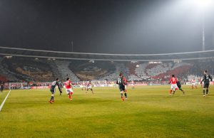 REČI NEBOJŠE GLOGOVCA KAO VODILJA ZVEZDINIM IGRAČIMA: Fantastična koreografija na severnoj tribini! (VIDEO) (FOTO)