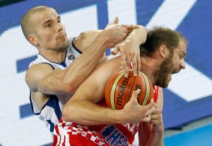 HRVATSKA U ŠOKU: Komšije doživele i treći poraz u kvalifikacijama, autsajder slavio u Zadru