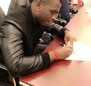 OVO SE NIJE OČEKIVALO: Žerard Gou potpisao, pa poslao jaku poruku navijačima Partizana! (FOTO)