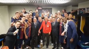 KARI PEŠIĆ U ELEMENTU: Hit video Srbina – dajte Golden Stejt da se igramo! (VIDEO)