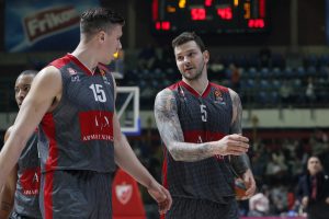 EVROLIGA: Domaći teren je presudio – Armani odoleo Baskoniji na krilima Vladimira Micova
