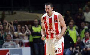 MAJSTORSKA ROLA: Nestvarna rola Tejlora Ročestija u Kini – 54 poena i 11 asistencija!