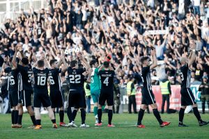 PARTIZANOVCI ODUŠEVLJENI: Jedan od nama najpoznatijih boraca u UFC-u trenira u opremi fudbalera Partizana! (FOTO-UBOD)