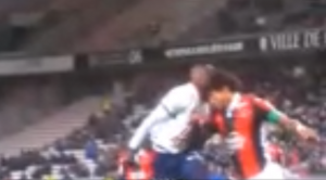 ﻿﻿ZASTRAŠUJUĆ NOKAUT: Dantova glava udara kao malj! (VIDEO)