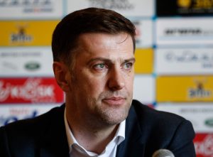 SUZE NA BINI: Pogledajte kako je emotivni selektor Srbije primio vrednu nagradu