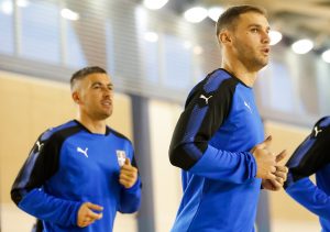 OVO SU SVI ČEKALI: Krstajić prelomio – da li vas iznenađuje njegov izbor za startnu postavu? (SASTAVI)