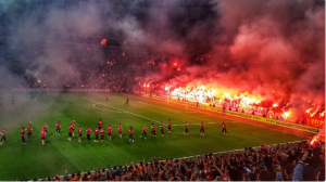 OSTAVILI IGRAČE U NEVERICI: Navijači Galate na spektakularan način ispratili ljubimce na veliki derbi! (FOTO) (VIDEO)