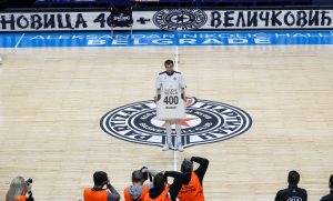 JUBILEJ: Novica igra svoj 400. meč za Partizan, bar na nekoliko minuta je ujedinio Grobare (VIDEO)