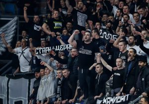 KOŠARKAŠKI VREMEPLOV: Grobarima za dušu, jel ‘poznajete’ ova dva ‘mladića’? (FOTO)