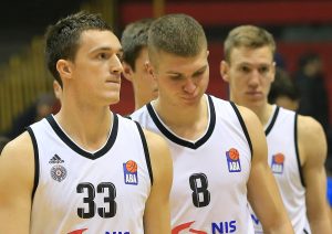 FOTO-UBOD: Košarka razdvojila ‘Partizanovu braću’ – susret nakon dosta vremena (FOTO)