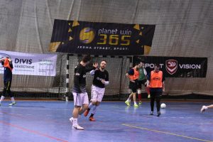 ZLATNI KUP: Aerodrom NT, Telenor i NIS Srbija furiozno do polufinala, RTS bez borbe