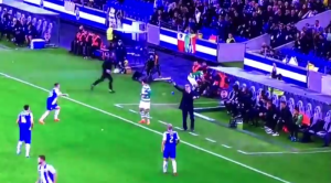 TEŠKO DA MOŽE BIZARNIJE: Hitna pomoć fizički nasrnula na Koentraa, sudija ih isključio! (VIDEO)