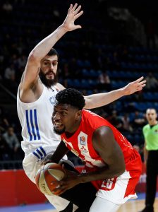 ZVEZDAŠI JEDINSTVENI: Sve se može kad se hoće, ovo je ‘topovsko meso’ (TVITOVI)