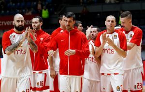 DOMAĆINSKI, NEMA ŠTA: Posle dužeg vremena, Alen Omić se sreo sa bivšim saigračima i lepo ih dočekao (FOTO)