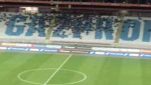 DA LI JE ZVEZDA OVO ZASLUŽILA: Ni uspeh u Evropi, ni prvo mesto na tabeli očigledno nisu dovoljni (FOTO) (VIDEO)