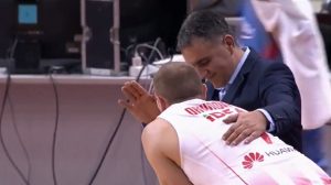 BAJIĆ PONOVO ‘DOMINIRA’: Fenomenalan potez Davidovca koji je trenera Igokee naterao da uđe na teren i čestita mu (VIDEO)