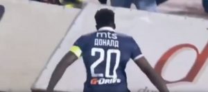 ZVEZDA VODI: Posle samo dva minuta – Rockov nije mogao da ukruti projektil Jovičića, što je iskoristio Donald! (VIDEO)