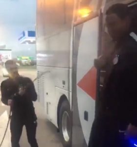 ZA OVO TREBA HRABROSTI: Ožegović rešio da se našali sa Tavambom i ‘smestio mu’ – ‘odgovor’ Kamerunca je pobedio (VIDEO)