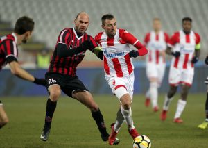 GREŠKA KOJA JE ZVEZDU MOGLA SKUPO DA KOŠTA: Veliki propust sudije Simovića, ofsajd kod gola Voždovca teško da je mogao da bude veći (FOTO)