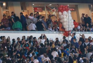 ZVEZDAN TERZIĆ: Performans sa balonima u obliku muškog polnog organa je bio simpatičan! (FOTO)