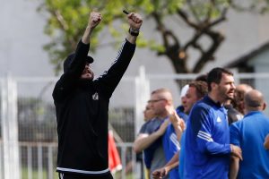 POSRTANJU SRPSKOG FUDBALA NEMA KRAJA: Skandal na Banovom brdu!