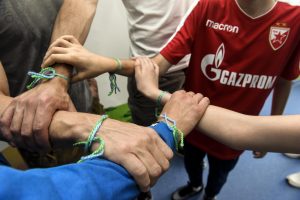 MEĐUNARODNI DAN FUDBALA I PRIJATELJSTVA: Zvezdaši posetili Institut za onkologiju