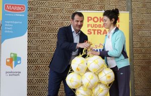 STANKOVIĆ I MARBO ZAJEDNIČKIM SNAGAMA: Uručena prva donacija lopti